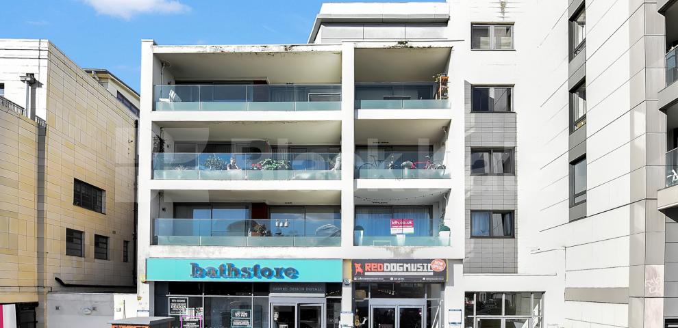 			LET, 2 Bedroom, 1 bath, 1 reception Apartment			 Qube Court. Balham Hill, Clapham South 